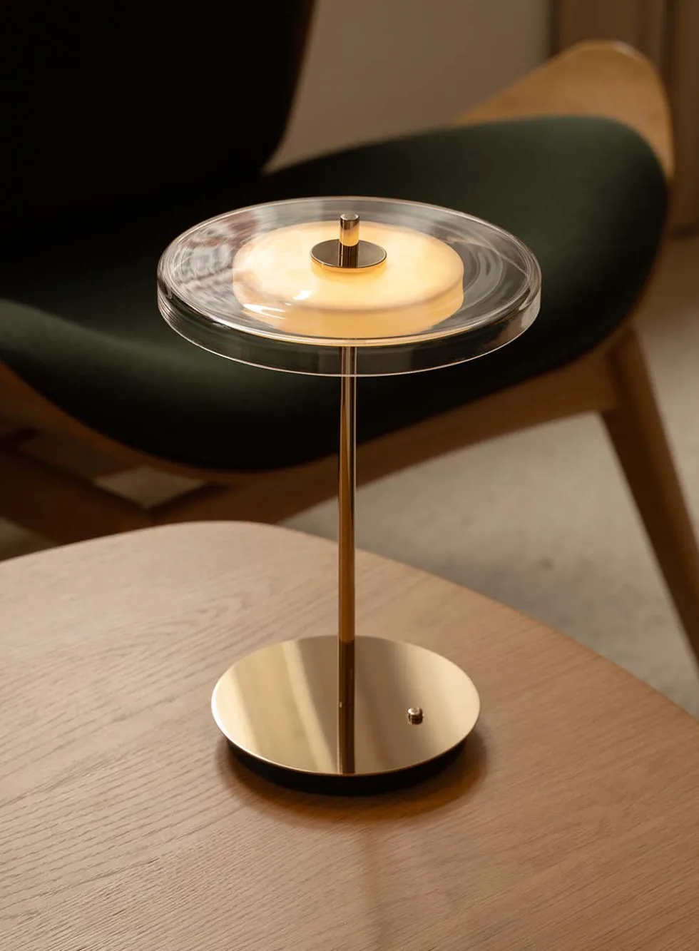 Asteria Move oppladbar bordlampe - glass