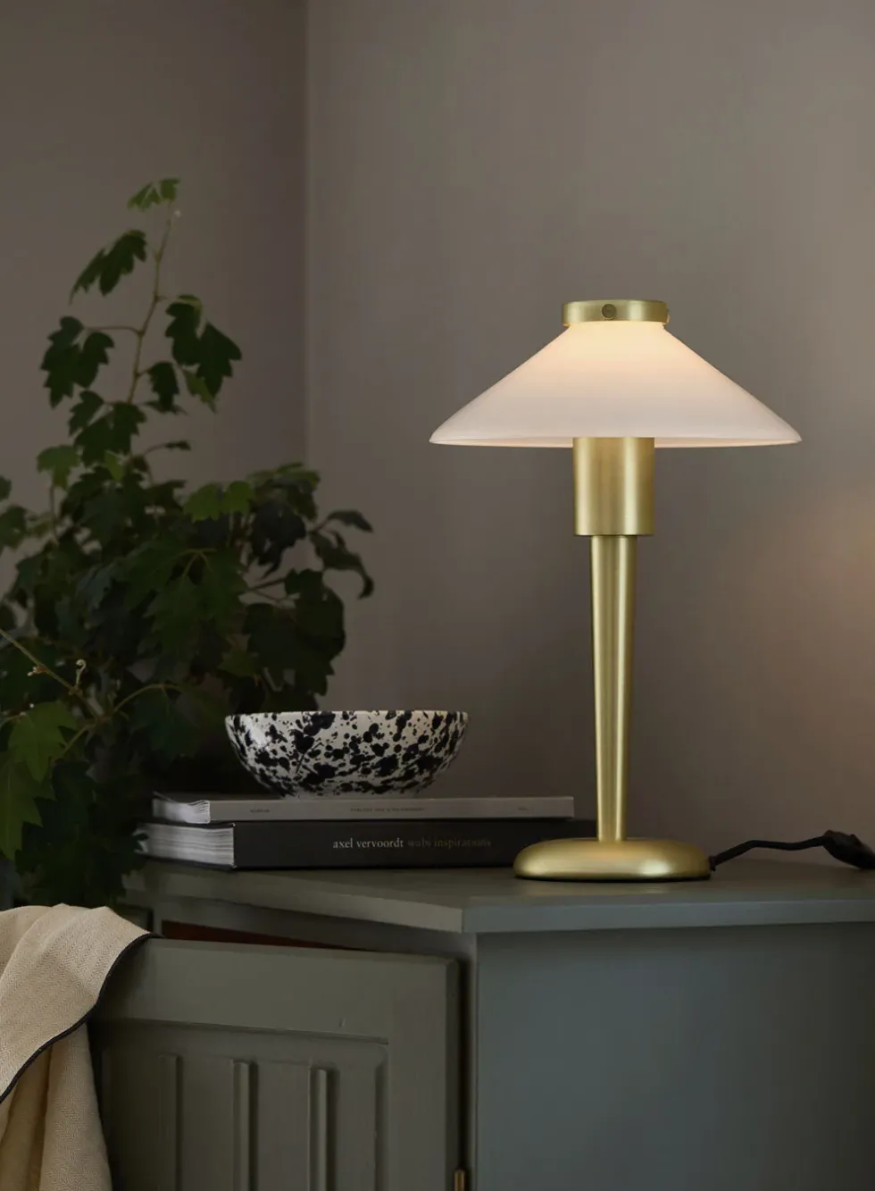 August bordlampe - H34