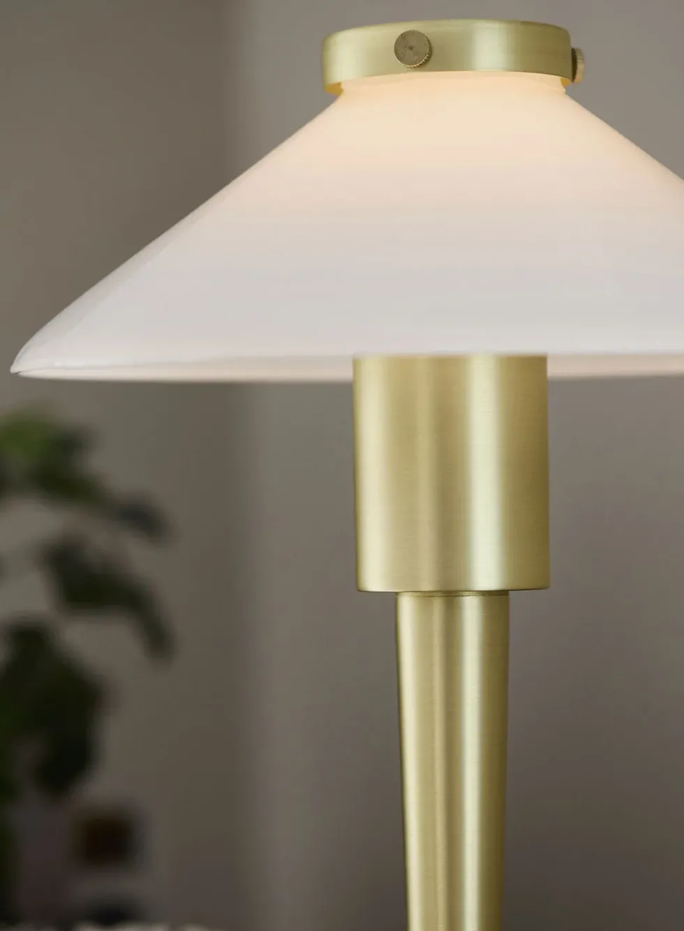 August bordlampe - H34