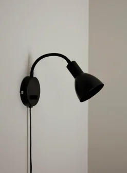 Bent vegglampe