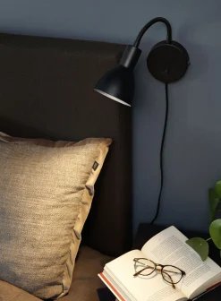 Bent vegglampe
