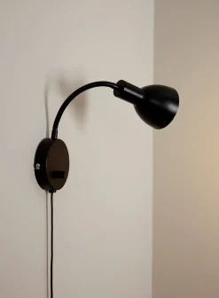 Bent vegglampe