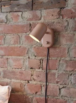 Buddy vegglampe