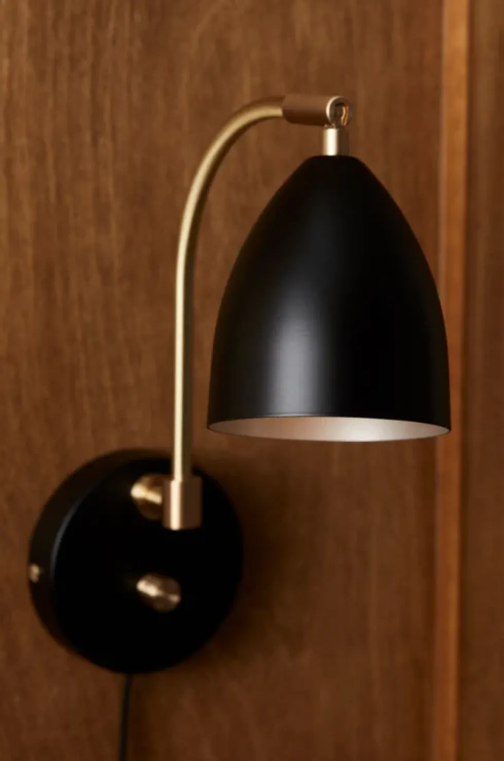 Deluxe vegglampe - m/dimmer og messingdetaljer