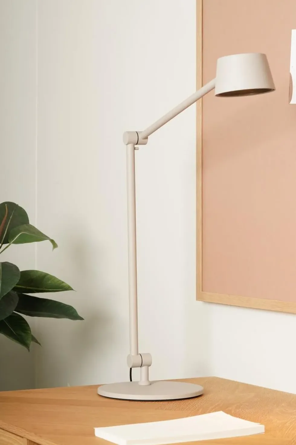 Direction bordlampe 2700 kelvin - trinnløs dimmer