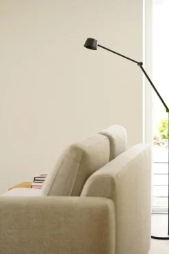 Direction F2 gulvlampe 2700 kelvin - trinnløs dimmer