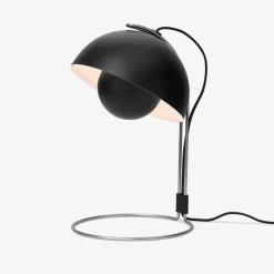 Flowerpot VP4 bordlampe