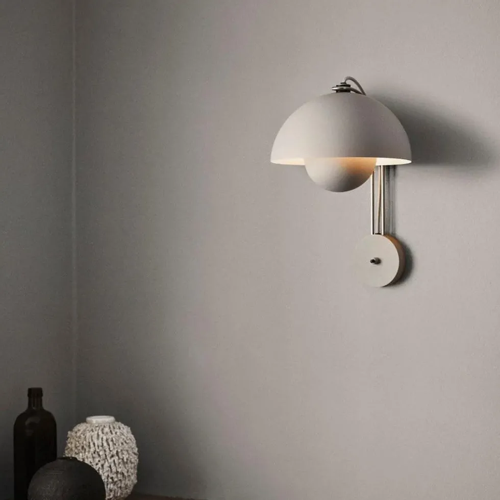 Flowerpot VP8 vegglampe