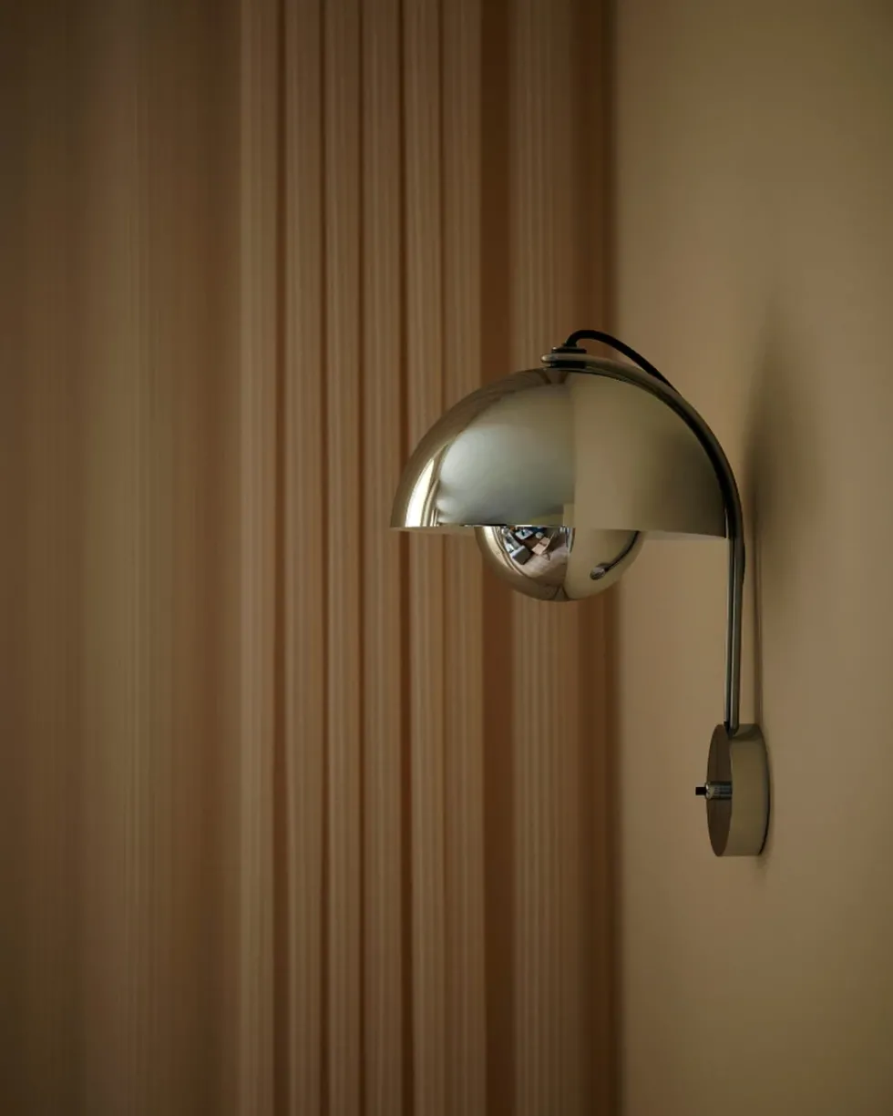 Flowerpot VP8 vegglampe