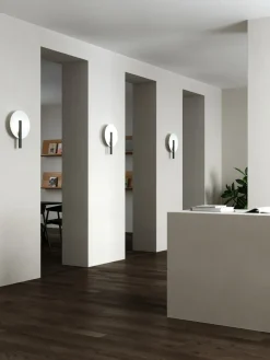 Furiko vegglampe