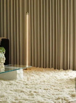 Lirra gulvlampe med rillet glass - H127