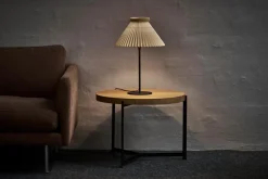 LK334 bordlampe m/skjerm