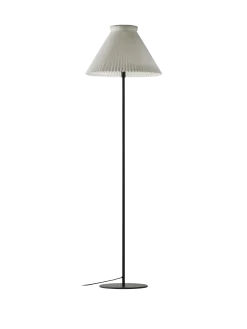 LK334 gulvlampe m/skjerm