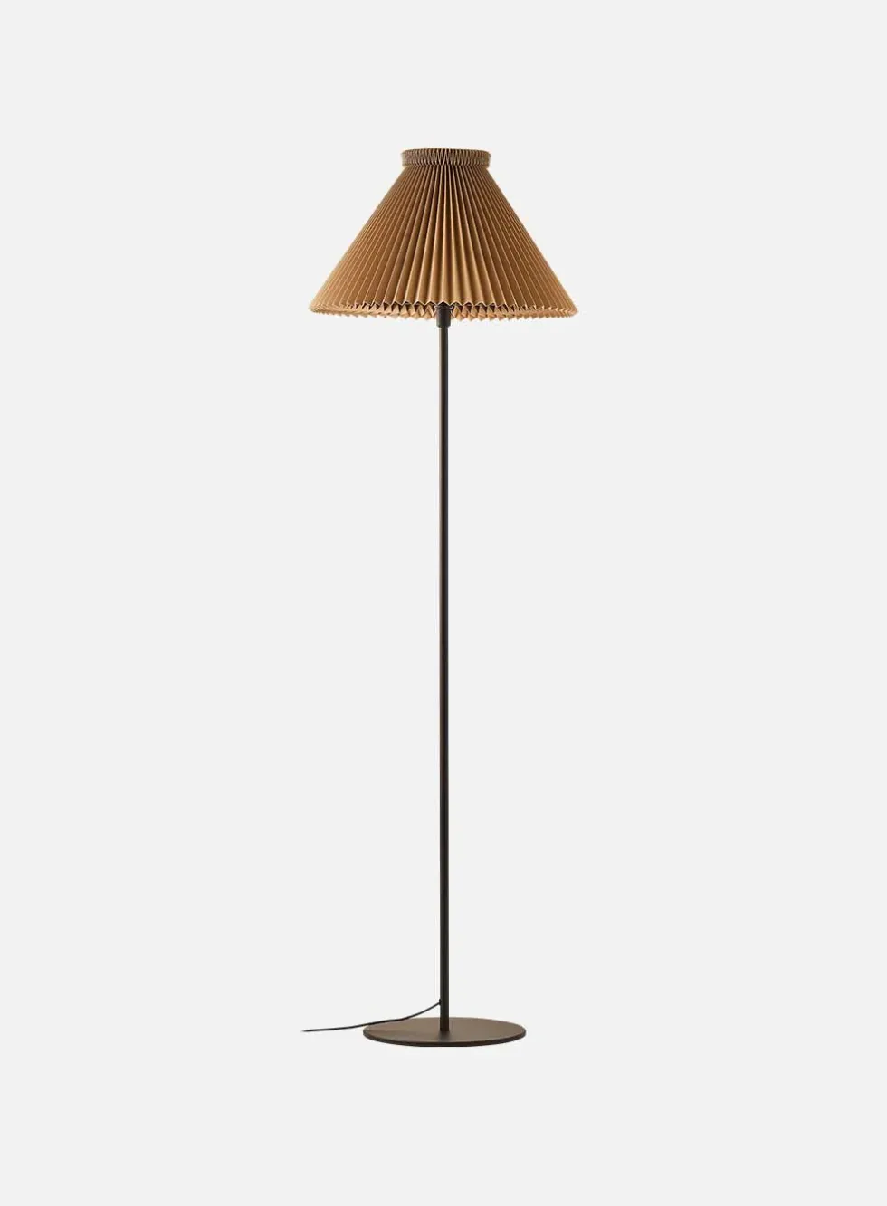 LK334 gulvlampe m/skjerm