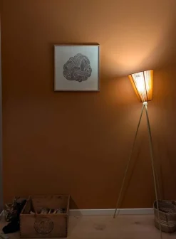 Oslo Wood gulvlampe beige med skjerm