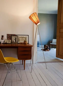 Oslo Wood gulvlampe beige med skjerm