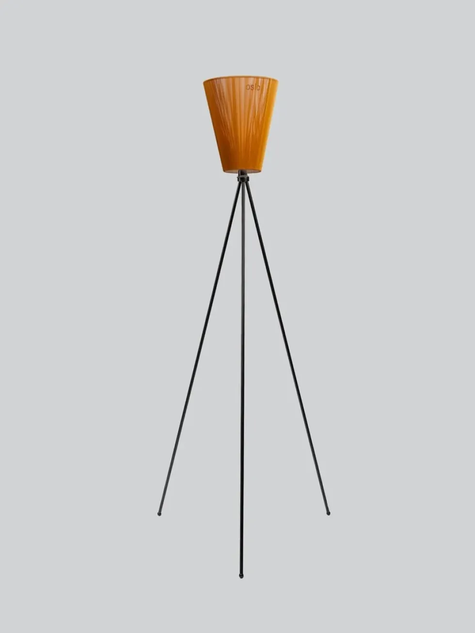 Oslo Wood gulvlampe sort med skjerm
