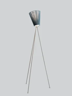 Oslo Wood gulvlampe stål med skjerm