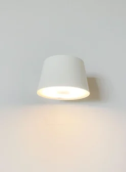Recharge oppladbar vegglampe med magnetfeste