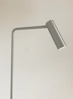 Slim gulvlampe