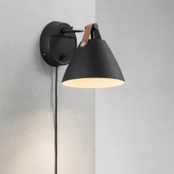 Strap vegglampe - Svart